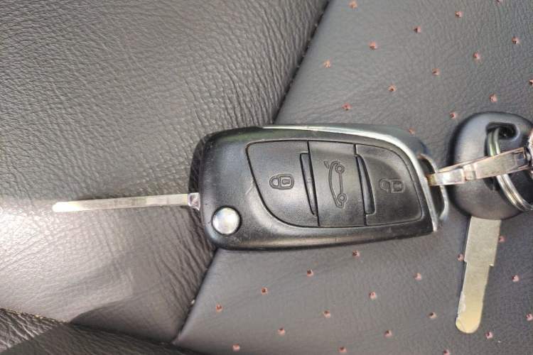 Used Citroen C5 2016 1.6T Automatic Zunyue Model Vehicle Key