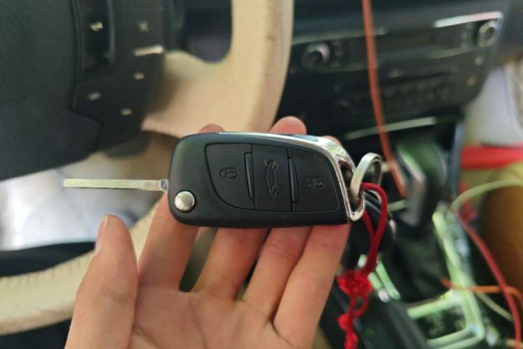 Used Citroen C5 2016 1.6T Automatic Zunyue Model Vehicle Key