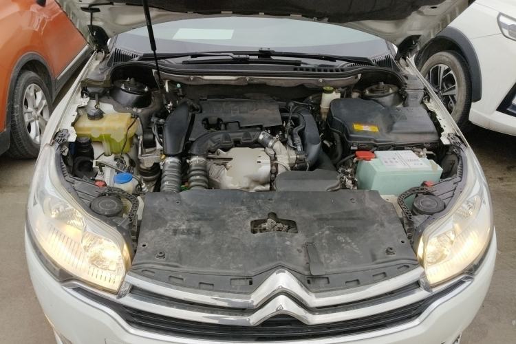 Used Citroen C5 2016 1.6T Automatic Zunyue Model Engine Bay