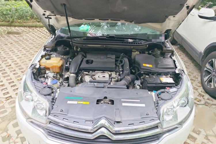Used Citroen C5 2016 1.8T Automatic Luxury Model Engine Bay