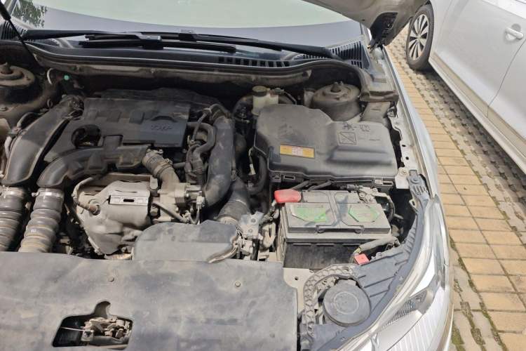 Used Citroen C5 2016 1.6T Automatic Luxury Model Engine Bay Left