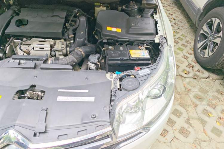 Used Citroen C5 2016 1.8T Automatic Luxury Model Engine Bay Left