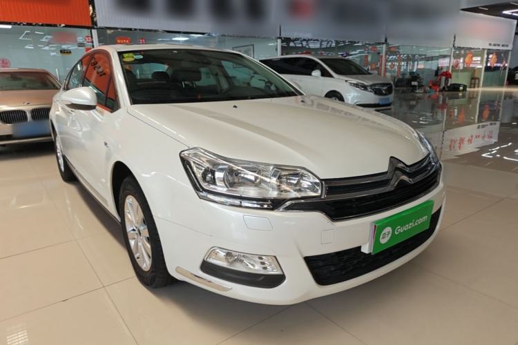 Used Citroen C5 2016 1.6T Automatic Luxury Model Front Right 45 Deg