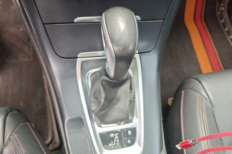 Used Citroen C5 2016 1.6T Automatic Luxury Model Gear Lever