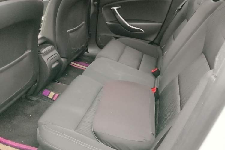 Used Citroen C5 2016 1.6T Automatic Zunyue Model Interior 4