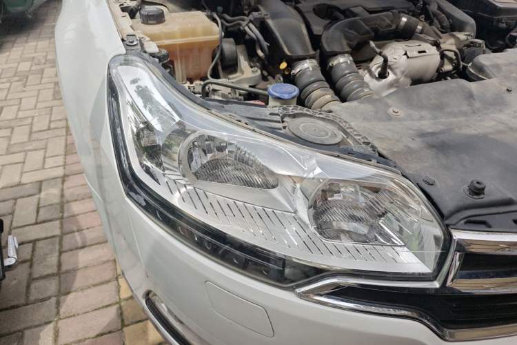 Used Citroen C5 2016 1.6T Automatic Luxury Model Right Front Headlight
