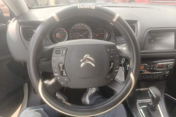 Used Citroen C5 2016 1.8T Automatic Luxury Model Steering Wheel