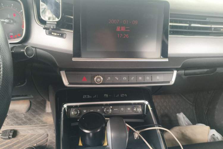 Used Citroen C5 2017 350THP Automatic Luxury Model Audio And AC Panel