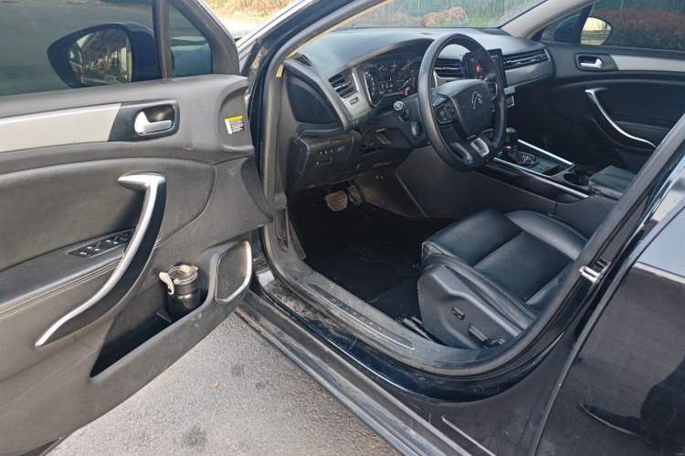 Used Citroen C5 2017 350THP Automatic Luxury Model Driver Seat