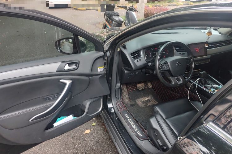 Used Citroen C5 2017 350THP Automatic Luxury Model Driver Seat