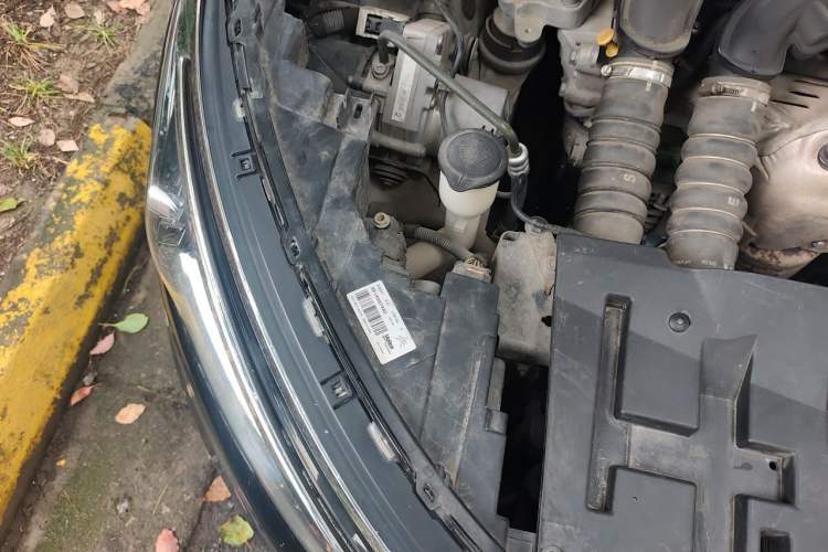 Used Citroen C5 2017 350THP Automatic Luxury Model Engine Bay Right