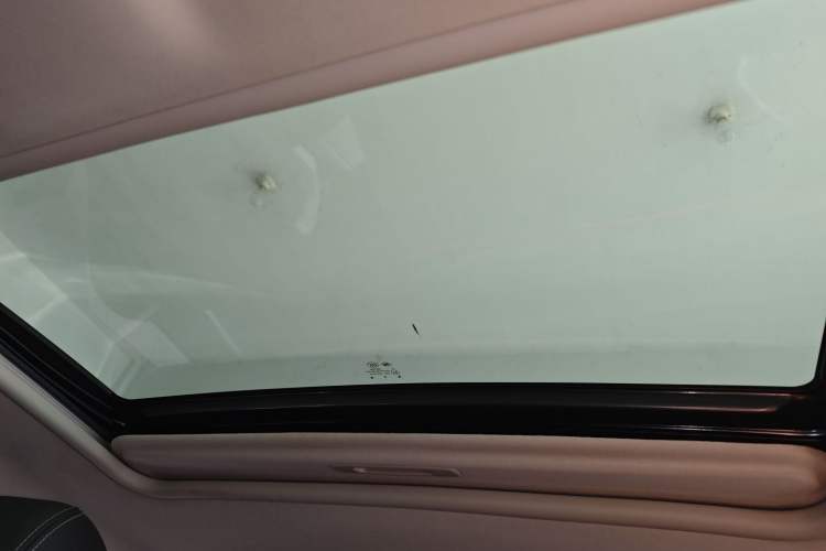 Used Citroen C5 2017 350THP Automatic Luxury Model Headliner