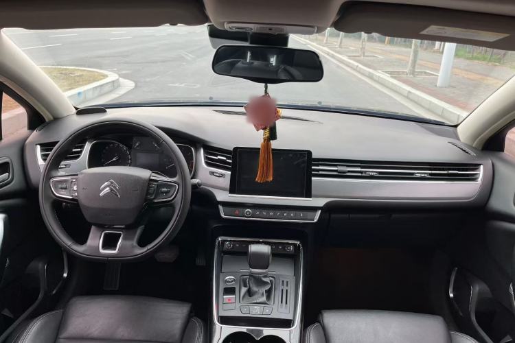 Used Citroen C5 2017 350THP Automatic Luxury Model Interior 1