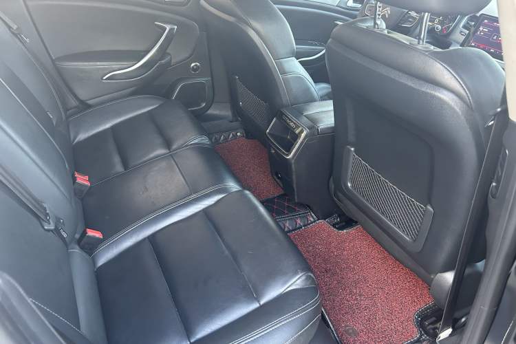Used Citroen C5 2017 350THP Automatic Luxury Model Interior 3