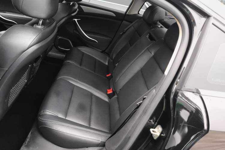 Used Citroen C5 2017 350THP Automatic Luxury Model Interior 4
