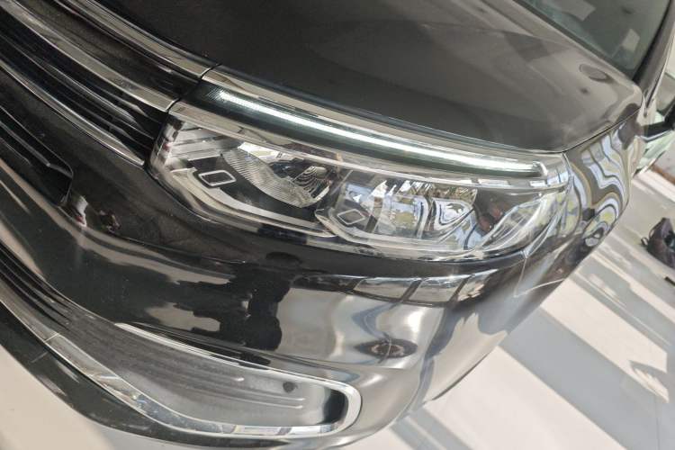 Used Citroen C5 2017 350THP Automatic Luxury Model Left Front Headlight