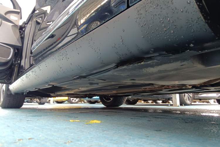 Used Citroen C5 2017 350THP Automatic Luxury Model Left Side Sill