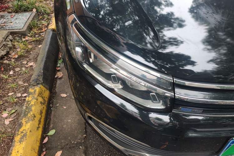 Used Citroen C5 2017 350THP Automatic Luxury Model Right Front Headlight