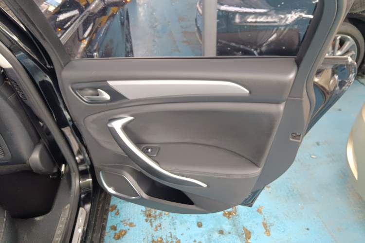 Used Citroen C5 2017 350THP Automatic Luxury Model Right Rear Door Interior