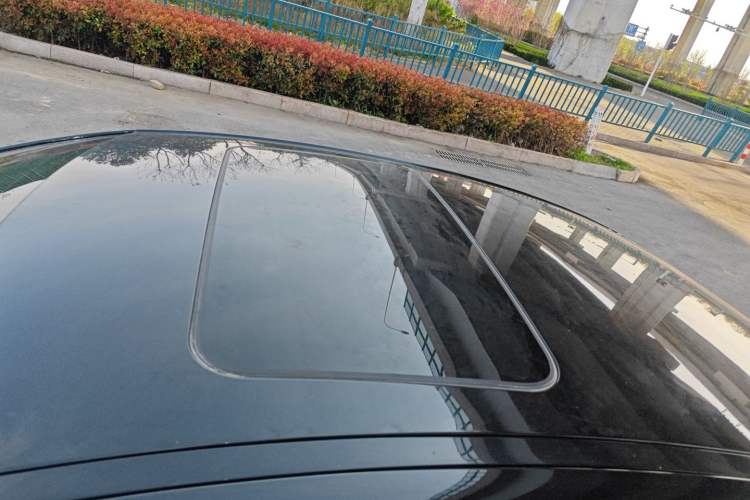 Used Citroen C5 2017 350THP Automatic Luxury Model Roof