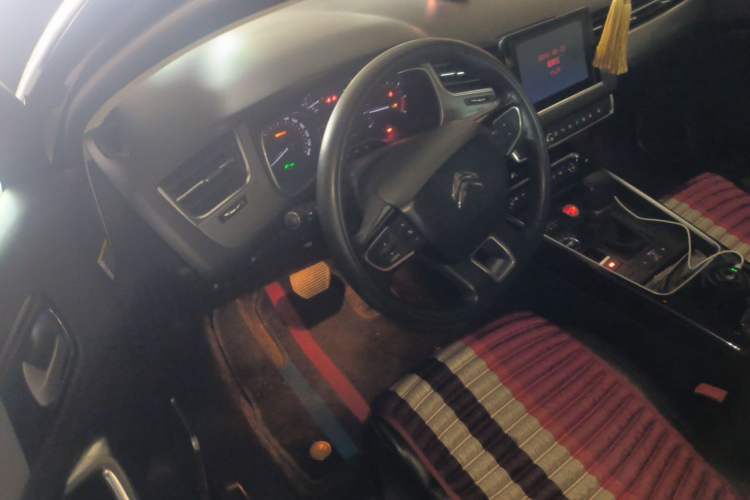 Used Citroen C5 2017 350THP Automatic Luxury Model Steering Wheel