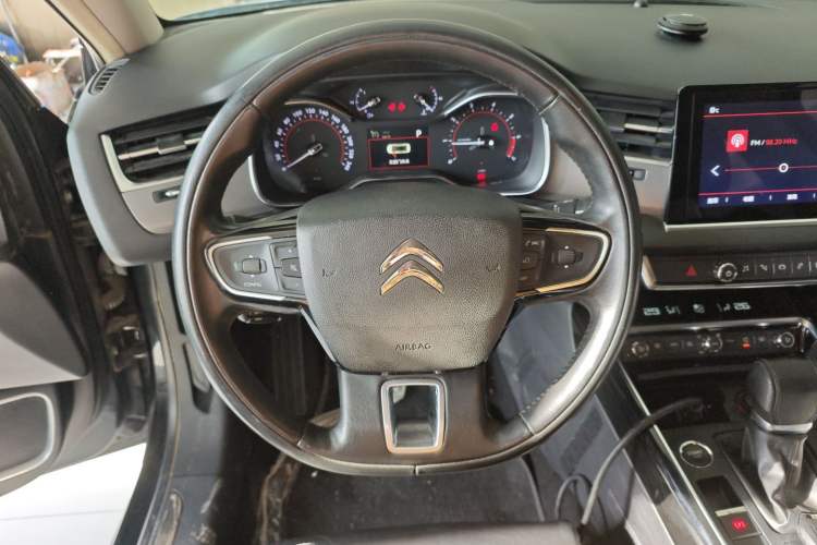 Used Citroen C5 2017 350THP Automatic Luxury Model Steering Wheel