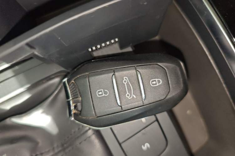 Used Citroen C5 2017 350THP Automatic Luxury Model Vehicle Key