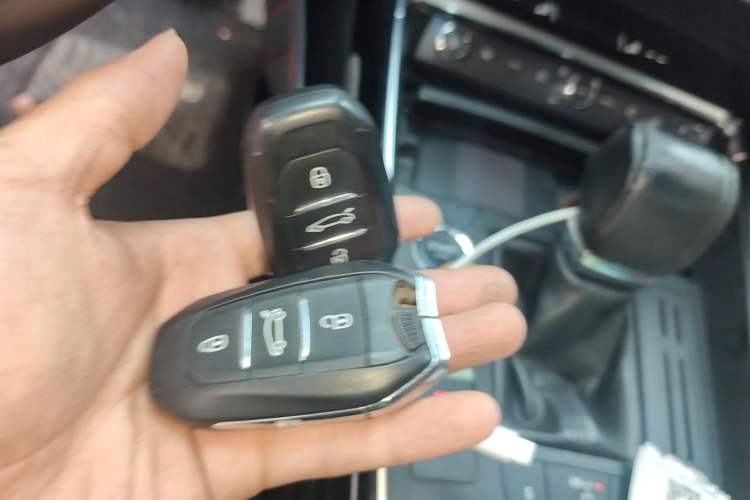 Used Citroen C5 2017 350THP Automatic Luxury Model Vehicle Key