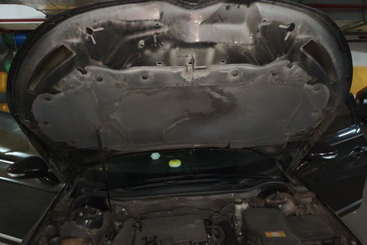 Used Citroen C5 2017 350THP Automatic Luxury Model Engine Bay