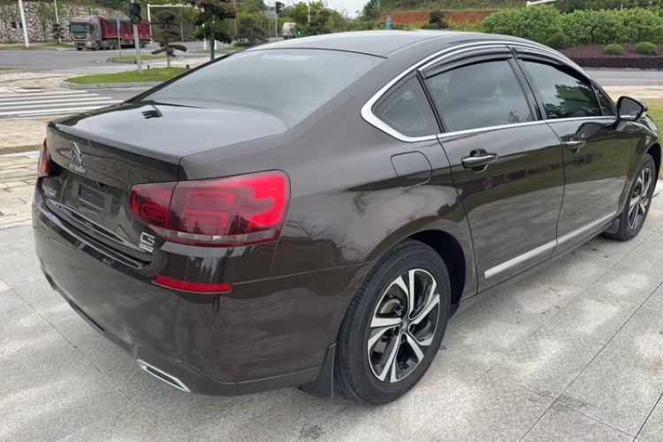Used Citroen C5 2017 350THP Automatic Luxury Model Exterior 4