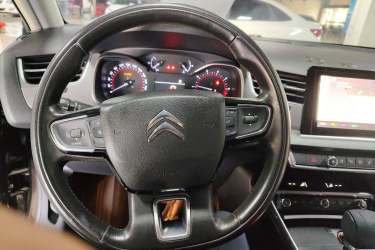 Used Citroen C5 2017 380THP Automatic Luxury Model Steering Wheel