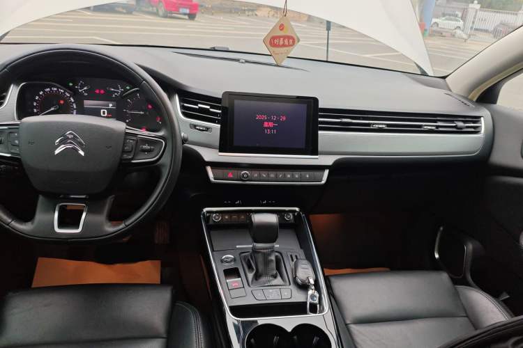 Used Citroen C5 2017 350THP Automatic Luxury Model Audio And AC Panel
