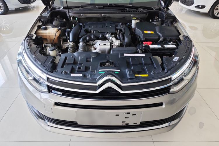 Used Citroen C5 2017 350THP Automatic Luxury Model Engine Bay