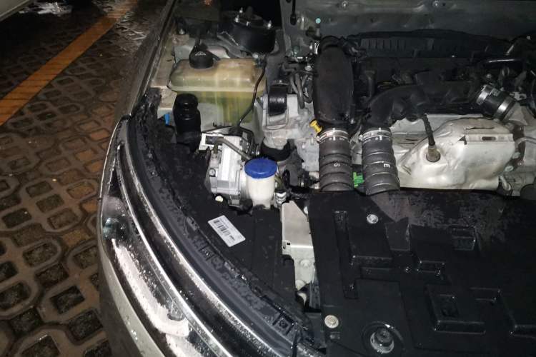 Used Citroen C5 2017 350THP Automatic Luxury Model Engine Bay Right