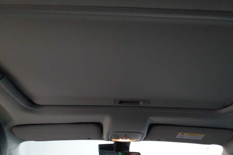 Used Citroen C5 2017 350THP Automatic Luxury Model Headliner