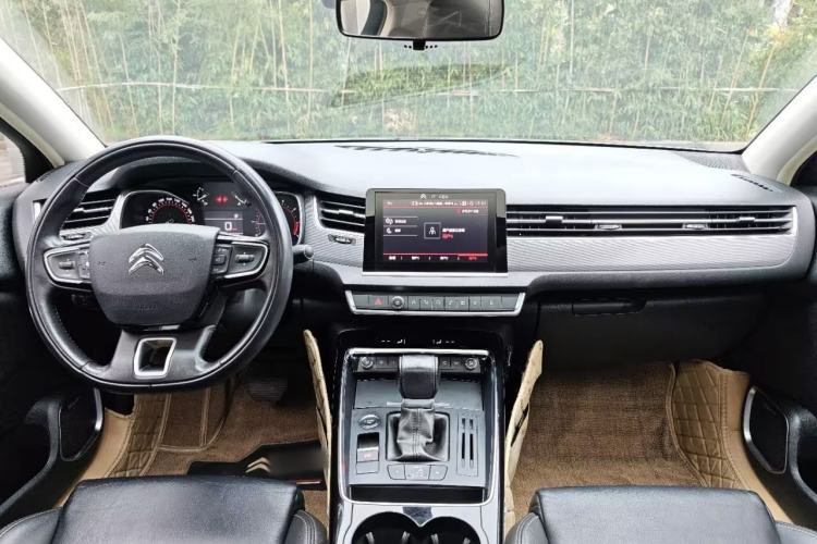 Used Citroen C5 2017 350THP Automatic Luxury Model Interior 2