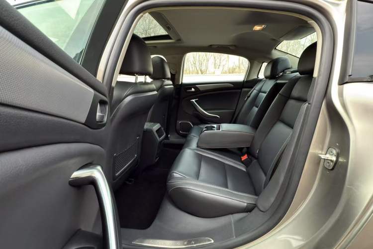 Used Citroen C5 2017 350THP Automatic Luxury Model Interior 5