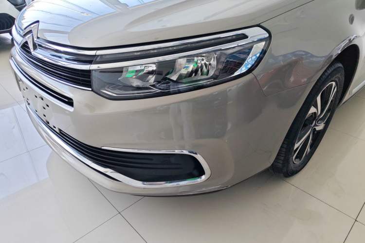 Used Citroen C5 2017 350THP Automatic Luxury Model Left Front Headlight