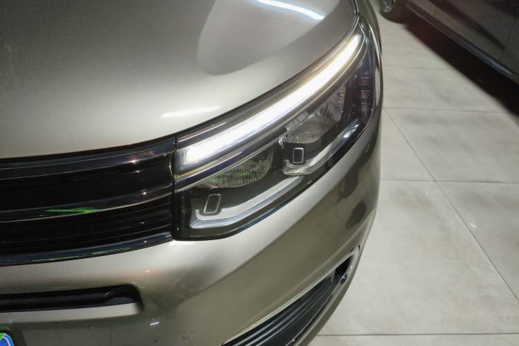 Used Citroen C5 2017 350THP Automatic Luxury Model Left Front Headlight