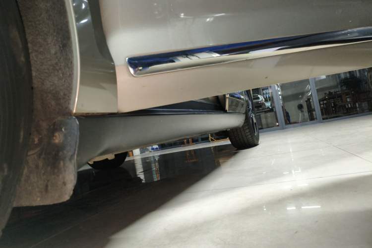 Used Citroen C5 2017 350THP Automatic Luxury Model Left Side Sill