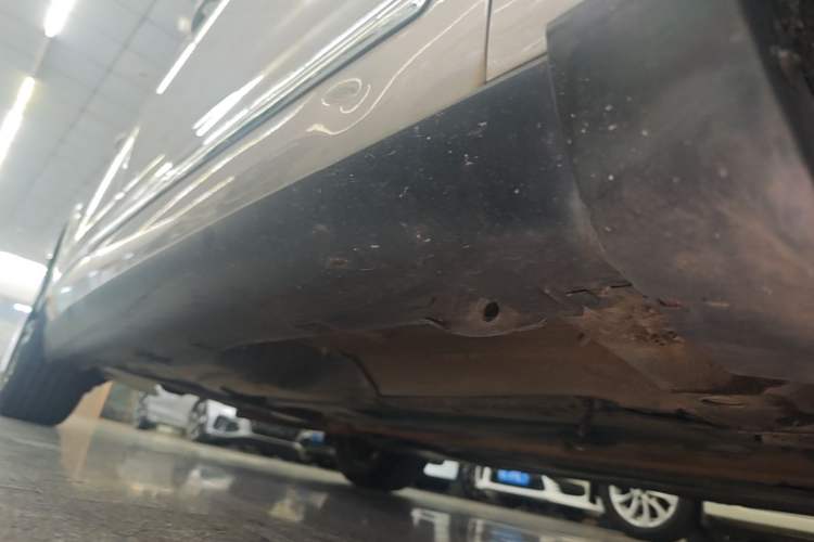Used Citroen C5 2017 350THP Automatic Luxury Model Right Side Sill