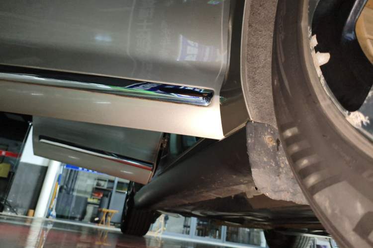 Used Citroen C5 2017 350THP Automatic Luxury Model Right Side Sill