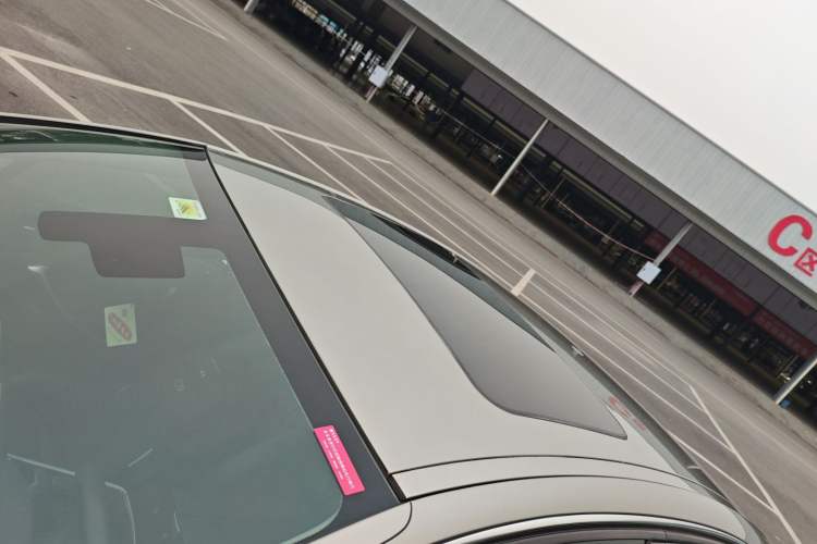 Used Citroen C5 2017 350THP Automatic Luxury Model Roof