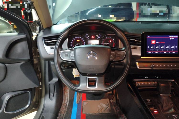 Used Citroen C5 2017 350THP Automatic Luxury Model Steering Wheel
