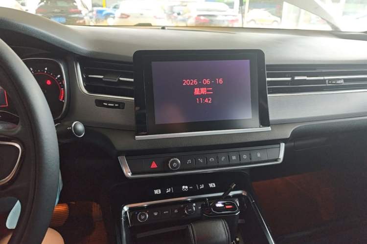 Used Citroen C5 2017 350THP Automatic Luxury Model Audio And AC Panel