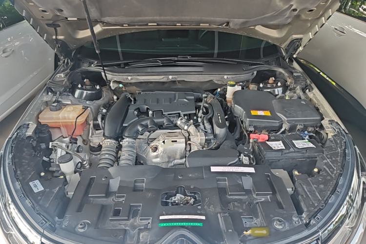 Used Citroen C5 2017 350THP Automatic Luxury Model Engine Bay