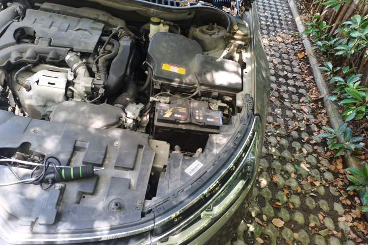 Used Citroen C5 2017 350THP Automatic Luxury Model Engine Bay Left