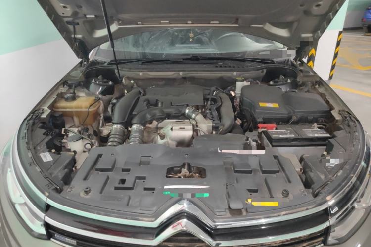Used Citroen C5 2017 350THP Automatic Luxury Model Engine Bay