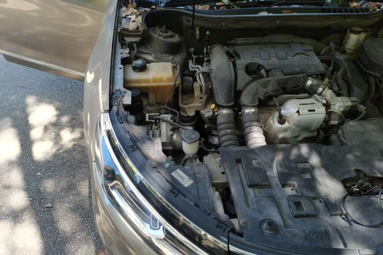 Used Citroen C5 2017 350THP Automatic Luxury Model Engine Bay Right
