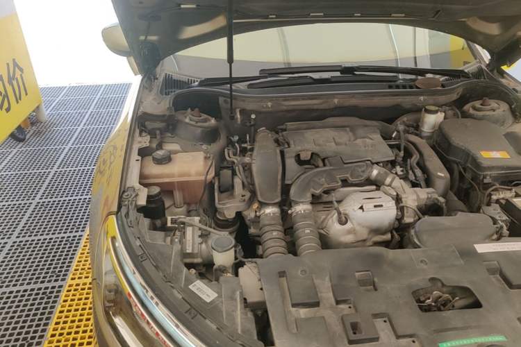 Used Citroen C5 2017 350THP Automatic Luxury Model Engine Bay Right